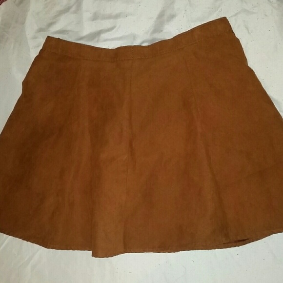 BROWN SUEDE SKIRT - Picture 4 of 5